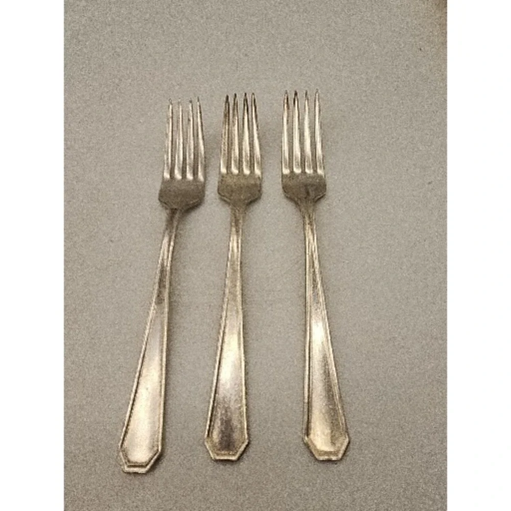 INT'L SILVERPLATE FLATWARE FORK STAMPED HALL X11 3 Forks
